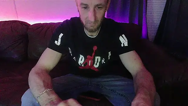 Snapshot of HungStud4You chatting on 02-23-25, 05:45 HungStud4You online show from 02-23-25, 05:45