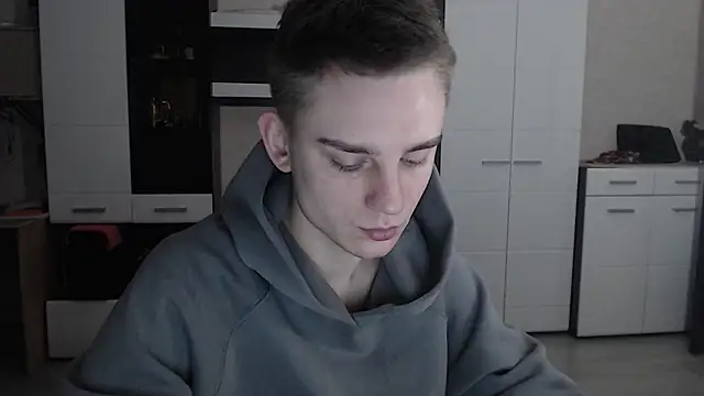 angryzan online show from 02-06-25, 04:10