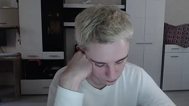 angryzan online show from 03-13-25, 08:37