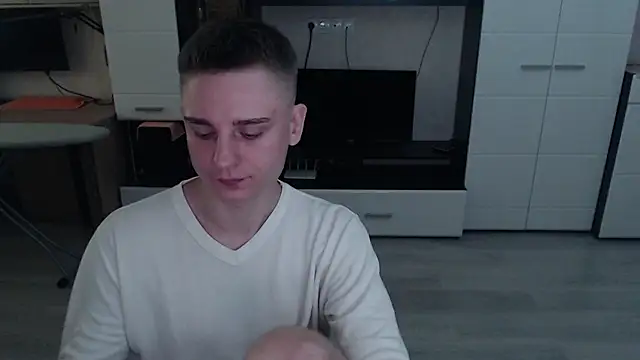 angryzan online show from 09-30-25, 06:07