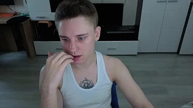 angryzan online show from 11-14-25, 07:07