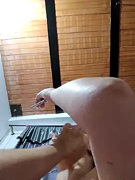 Snapshot of Sofia_Queen17 chatting on 12-31-24, 11:20 Sofia Queen17 online show from 12-31-24, 11:20