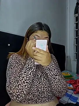 Snapshot of Sofia_Queen17 chatting on 03-22-25, 10:28 Sofia Queen17 online show from 03-22-25, 10:28