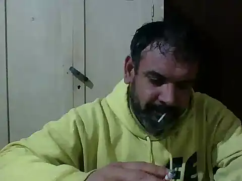 Rodrigo happy online show from 10-20-25, 02:56