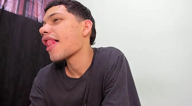 Snapshot of Diego-Monsalve chatting on 02-20-25, 10:37 Diego-Monsalve online show from 02-20-25, 10:37