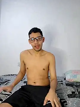 Snapshot of Diego-Monsalve chatting on 03-21-25, 11:01 Diego-Monsalve online show from 03-21-25, 11:01