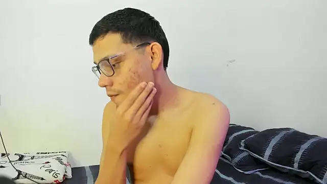 Snapshot of Diego-Monsalve chatting on 10-29-25, 11:17 Diego-Monsalve online show from 10-29-25, 11:17