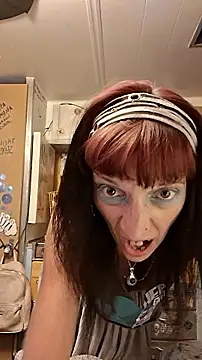 Snapshot of whitetrashdirtyslut chatting on 06-10-26, 11:09 whitetrashdirtyslut online show from 06-10-26, 11:09