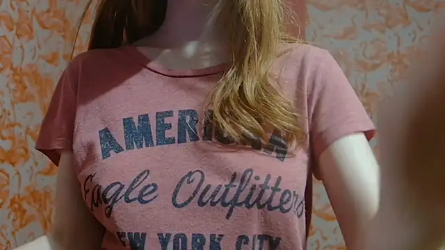 strawberrysmoothie online show from 12-17-24, 06:02