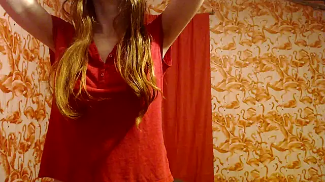 strawberrysmoothie online show from 09-17-25, 03:19