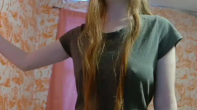 Snapshot of strawberrysmoothie chatting on 02-10-26, 09:19 strawberrysmoothie online show from 02-10-26, 09:19