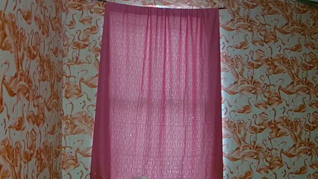 strawberrysmoothie online show from 04-05-26, 09:23