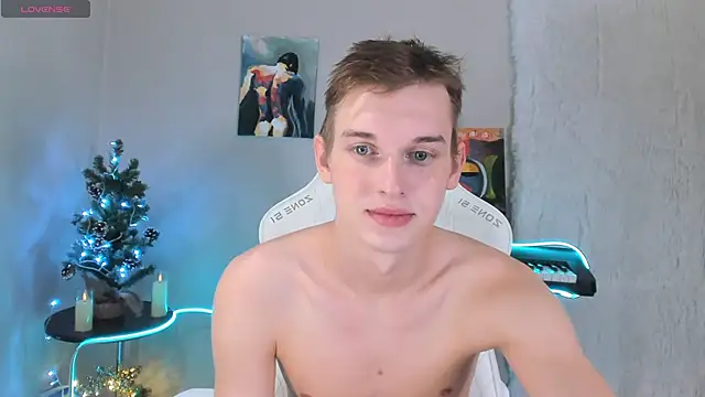 Snapshot of 4ever_dude chatting on 12-10-24, 06:54 4ever dude online show from 12-10-24, 06:54