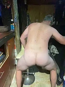 Snapshot of sexycouple109 chatting on 01-07-25, 03:03 sexycouple109 online show from 01-07-25, 03:03