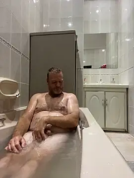 Snapshot of sexycouple109 chatting on 02-05-25, 06:26 sexycouple109 online show from 02-05-25, 06:26