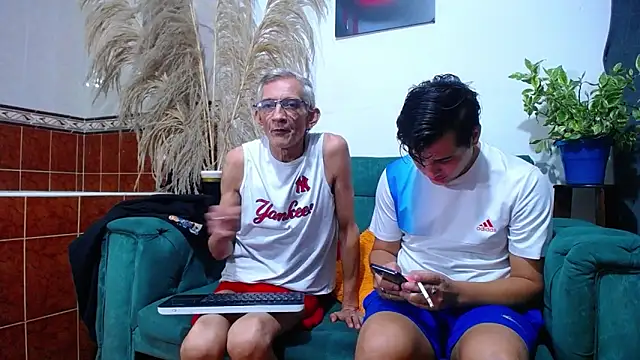 Leon hot X online show from 01-20-25, 11:10