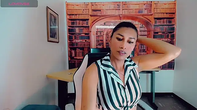 khiara moretti online show from 12-27-24, 07:35