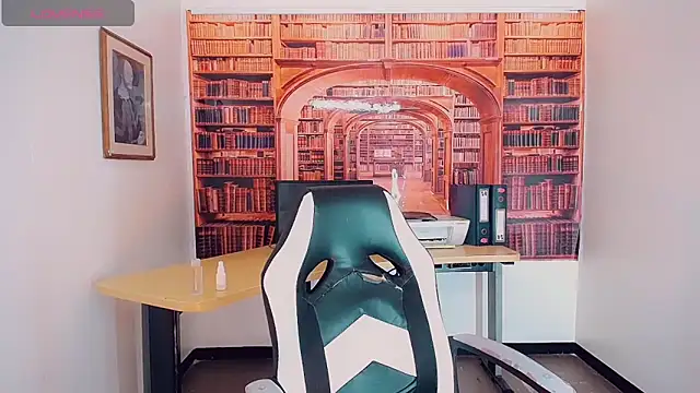 khiara moretti online show from 02-03-25, 07:31