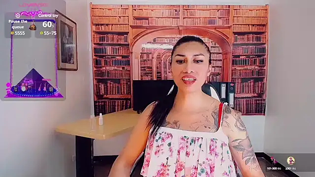 khiara moretti online show from 02-05-25, 10:55