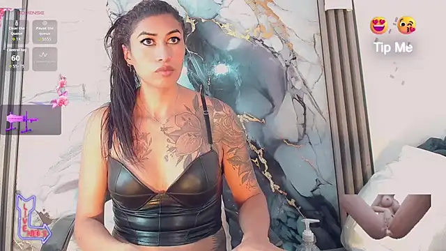Snapshot of khiara_moretti chatting on 06-29-26, 11:43 khiara moretti online show from 06-29-26, 11:43