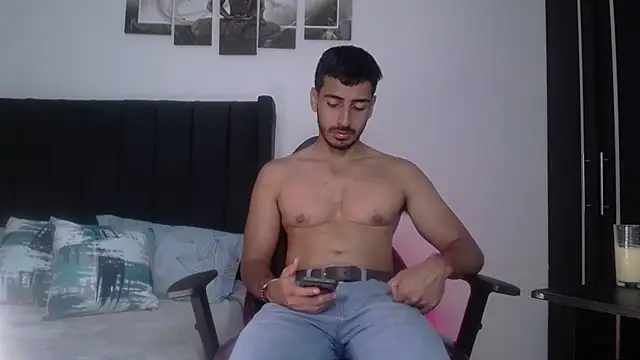 muscle ares online show from 03-11-25, 11:44