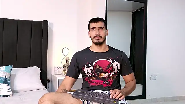 muscle ares online show from 01-11-26, 11:21