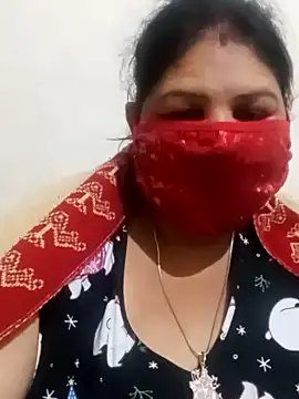 Snapshot of Shoni__ chatting on 12-27-24, 04:32 Shoni online show from 12-27-24, 04:32