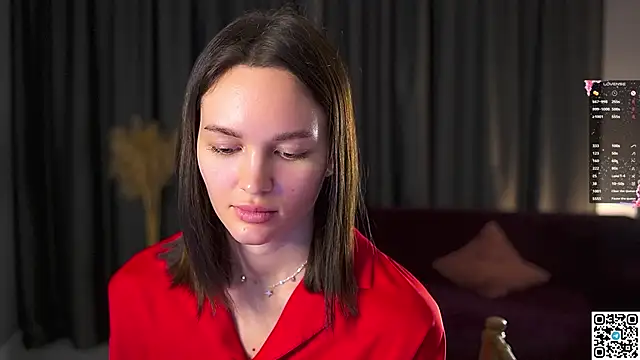 Snapshot of AnneKlint chatting on 12-15-24, 09:13 AnneKlint online show from 12-15-24, 09:13