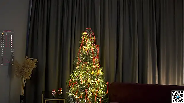 Snapshot of AnneKlint chatting on 01-06-25, 11:18 AnneKlint online show from 01-06-25, 11:18