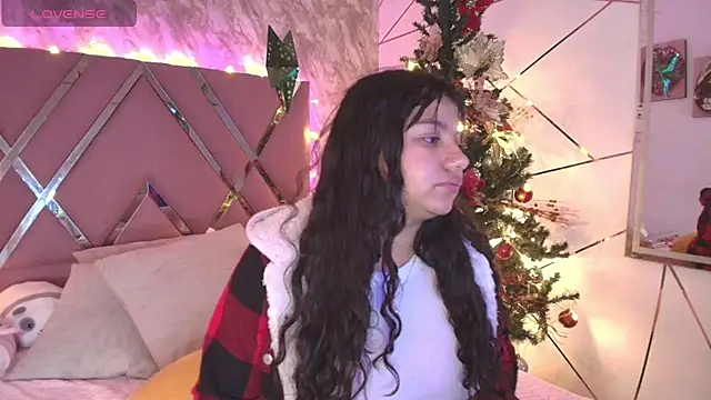 Miaa Smiith1 online show from 12-22-24, 11:33