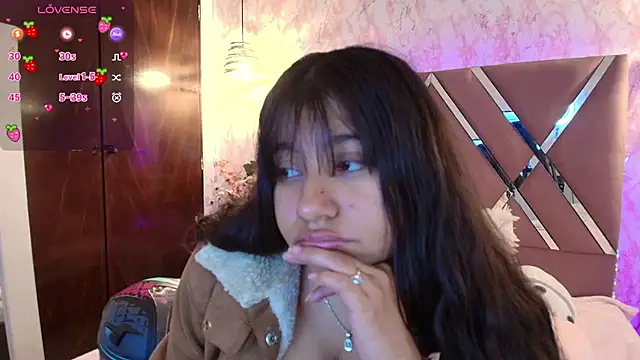 Miaa Smiith1 online show from 02-08-25, 12:28