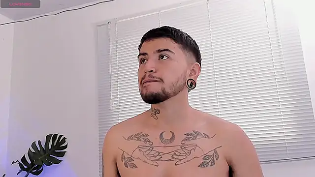 ftmphilip  online show from 10-23-25, 03:55