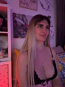 EvelynFrances online show from 04-28-26, 06:02