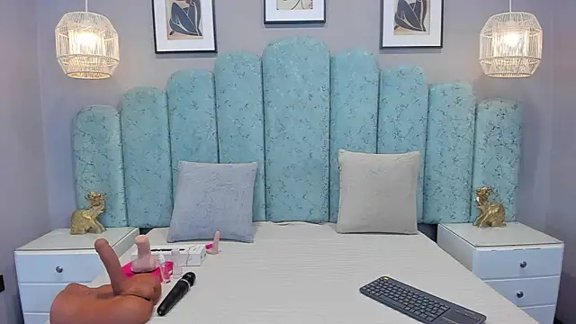 Sara Vanegas online show from 07-19-26, 11:36