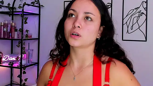 Megan Rodrigo online show from 10-02-25, 06:59