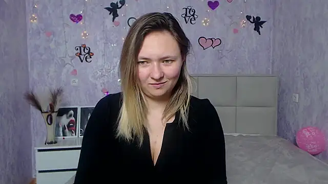 SallyVerda online show from 02-08-25, 01:32