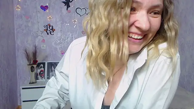 SallyVerda online show from 02-27-25, 04:52