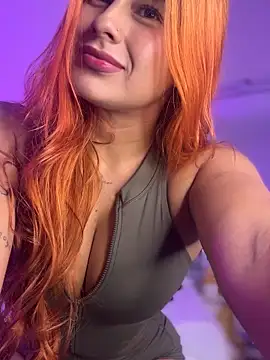 Amber Martins  online show from 11-22-25, 01:15