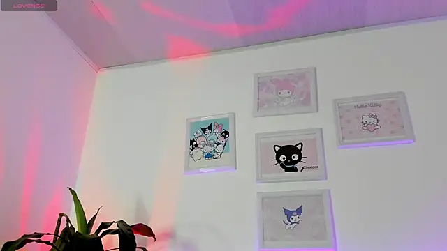 Snapshot of lucky-leah chatting on 03-18-25, 03:31 lucky-leah online show from 03-18-25, 03:31