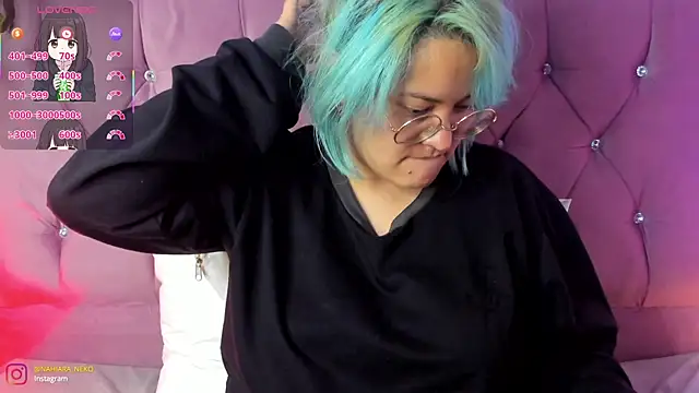 Snapshot of lucky-leah chatting on 03-22-25, 04:35 lucky-leah online show from 03-22-25, 04:35