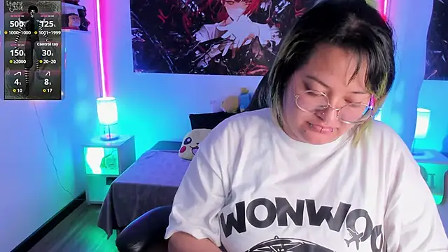 lucky-leah online show from 11-04-25, 04:00