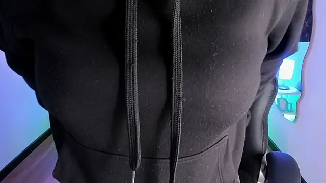 lucky-leah online show from 01-15-26, 04:06