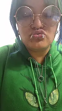 lucky-leah online show from 02-10-26, 03:32