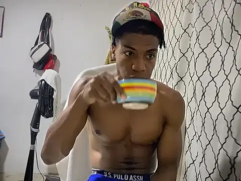 andrews2399 online show from 09-11-25, 01:17