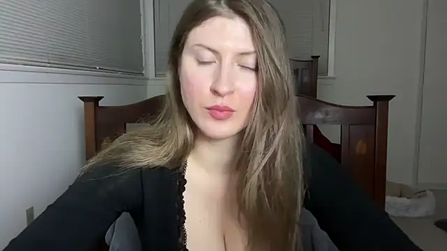 YUMIandbigWOLF online show from 02-09-26, 04:16