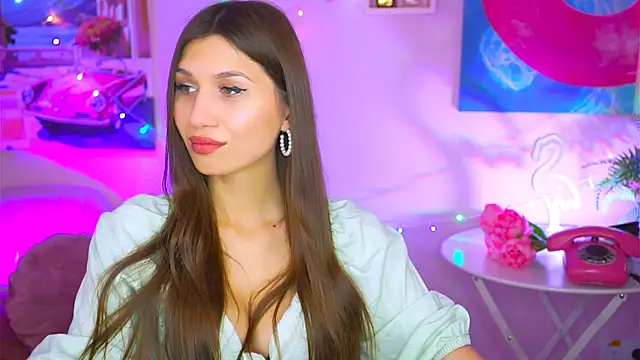 Snapshot of MollyPerry chatting on 12-17-24, 07:15 MollyPerry online show from 12-17-24, 07:15