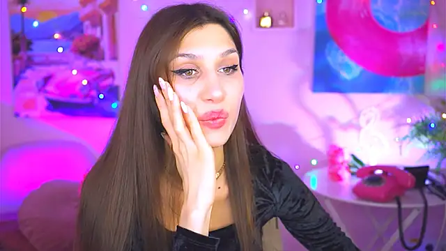 Snapshot of MollyPerry chatting on 12-21-24, 07:16 MollyPerry online show from 12-21-24, 07:16