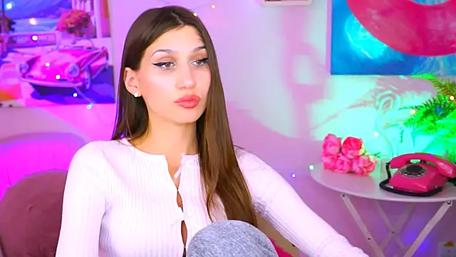 Snapshot of MollyPerry chatting on 01-10-25, 10:15 MollyPerry online show from 01-10-25, 10:15