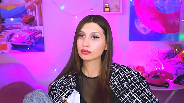 Snapshot of MollyPerry chatting on 01-14-25, 10:12 MollyPerry online show from 01-14-25, 10:12