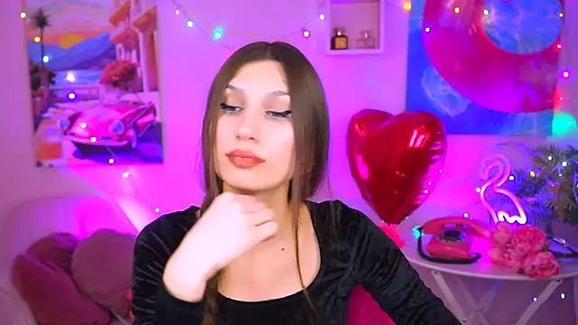 Snapshot of MollyPerry chatting on 02-19-25, 07:16 MollyPerry online show from 02-19-25, 07:16